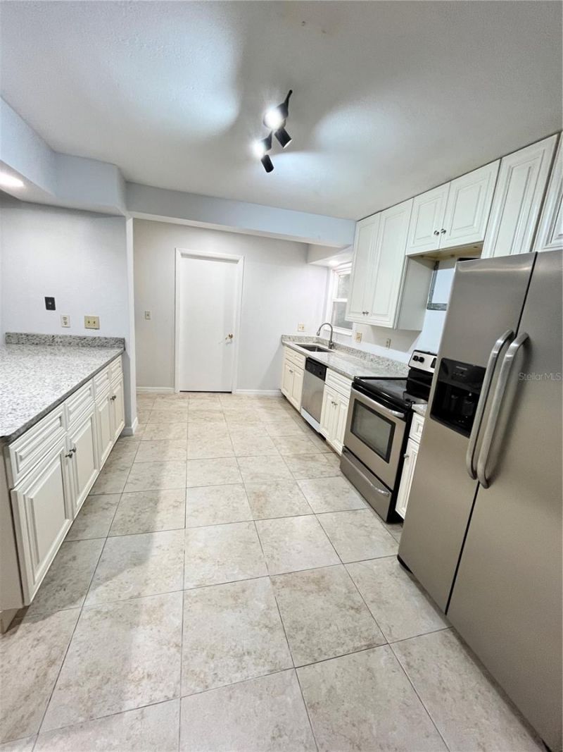 6 Robinwood Drive , Longwood, FL 32779 Photo