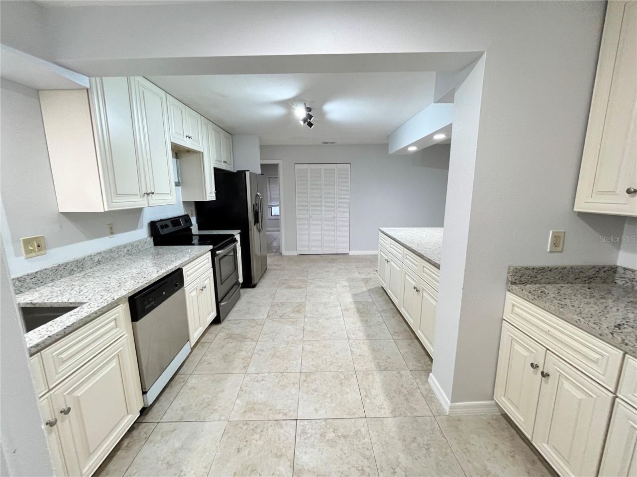 6 Robinwood Drive , Longwood, FL 32779 Photo