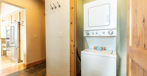 12423 Lookout Loop, Truckee, CA 96161 Photo