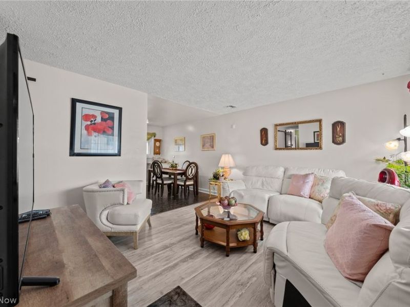 2317 40th Street NE, Canton, OH 44705 Photo 7