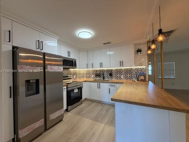 4556 Woodmere Ln, Lake Worth, FL 33463 Photo