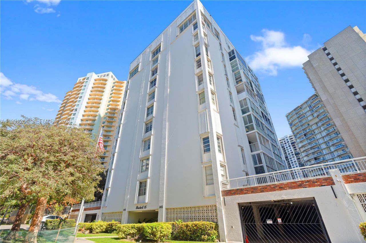 145 SE 25th Rd , Unit 404, Miami, FL 33129 Photo
