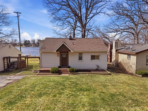 1700 S Hughes Road, Brighton, MI 48114