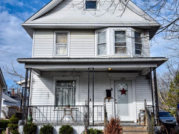 220 W 7TH Street, Monroe, MI 00000