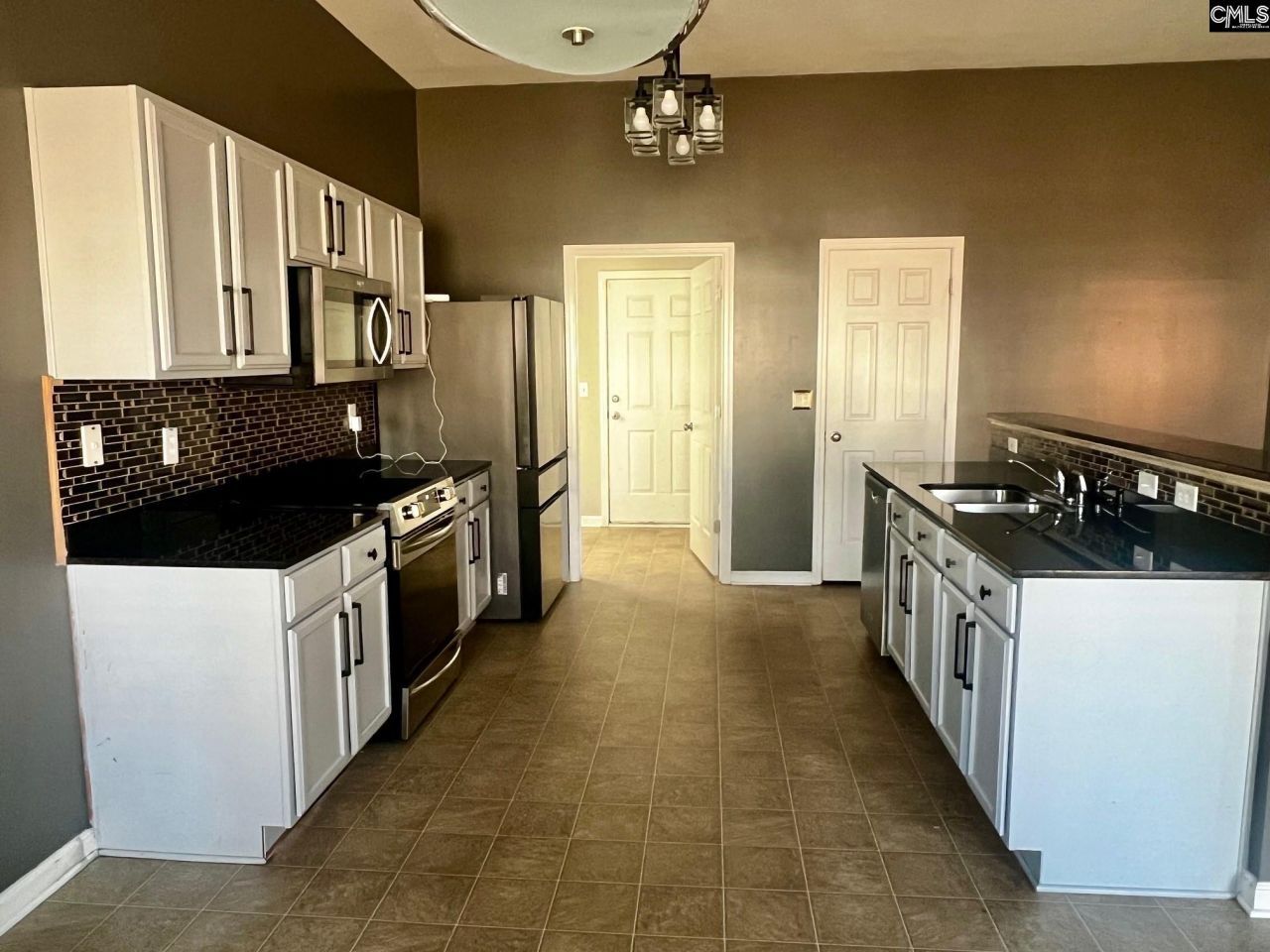 175 Ashewicke Drive  Photo 10