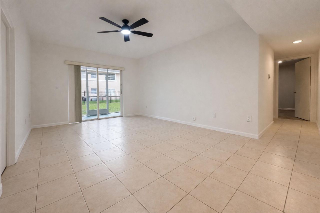 10151 W Atlantic Boulevard, Unit H1, Coral Springs, FL 33071 Photo