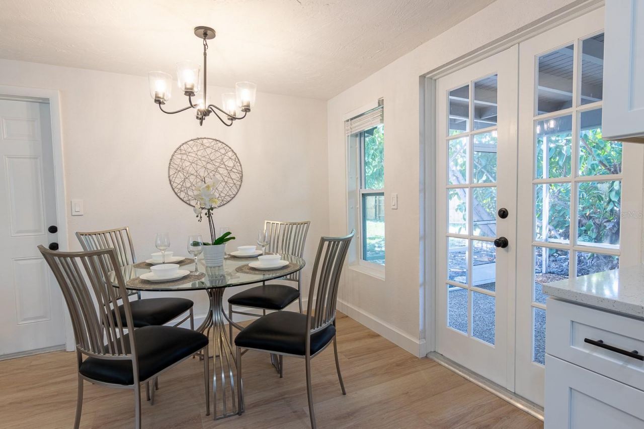 420 Archibald Avenue, Sarasota, FL 34243 Photo