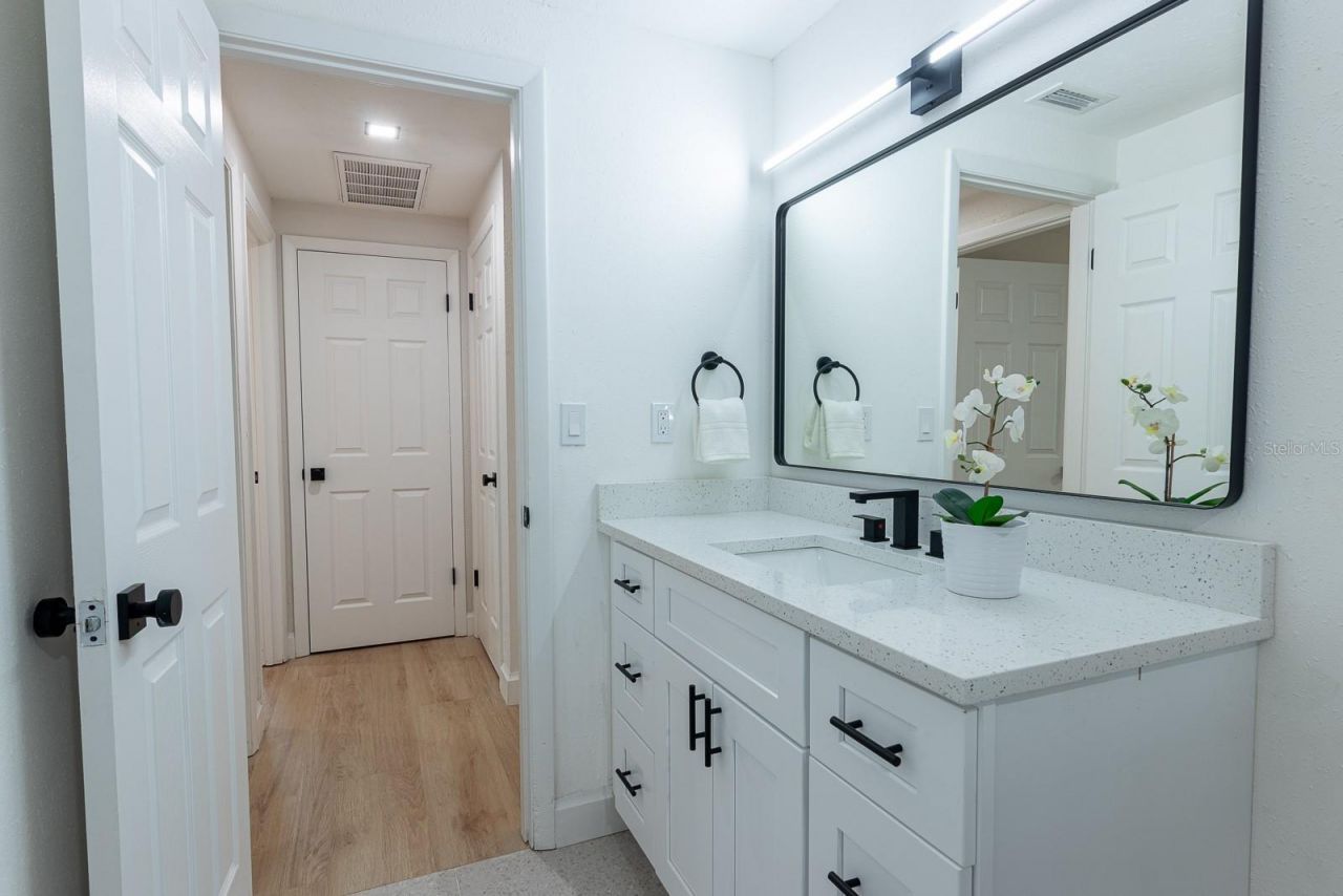 420 Archibald Avenue, Sarasota, FL 34243 Photo