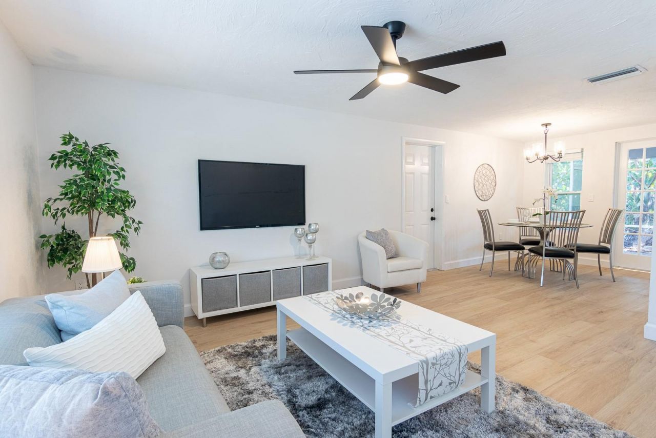 420 Archibald Avenue, Sarasota, FL 34243 Photo