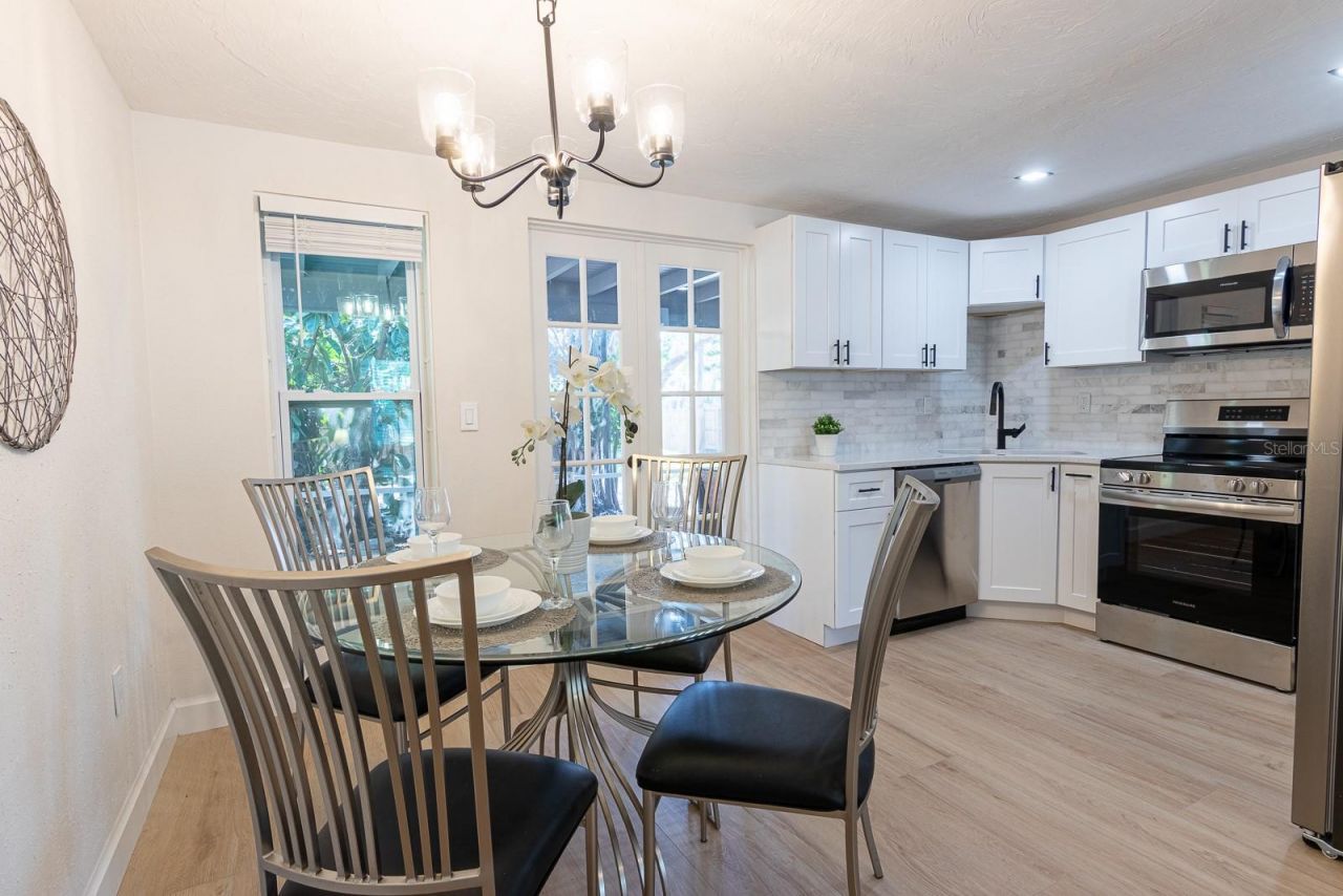 420 Archibald Avenue, Sarasota, FL 34243 Photo