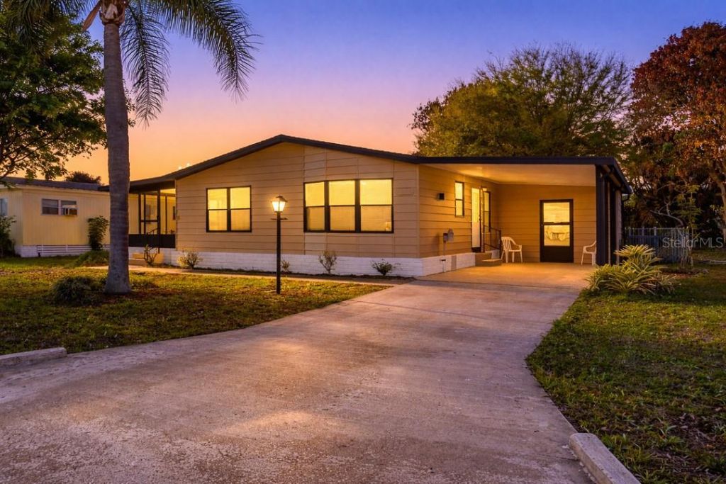 2828 SW Toronado Trail , Stuart, FL 34997 Photo