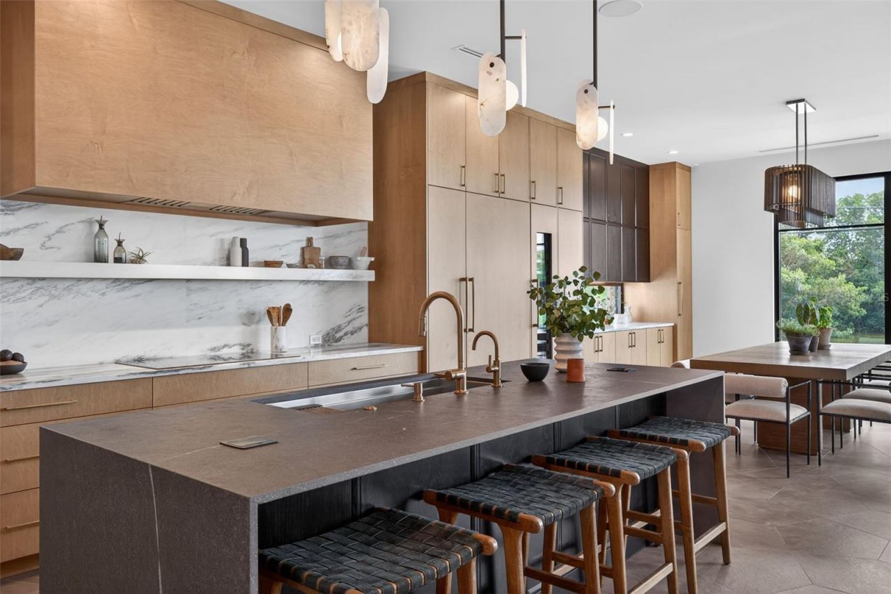 370 Belleair Drive Ne, Saint Petersburg, FL 33704 Photo