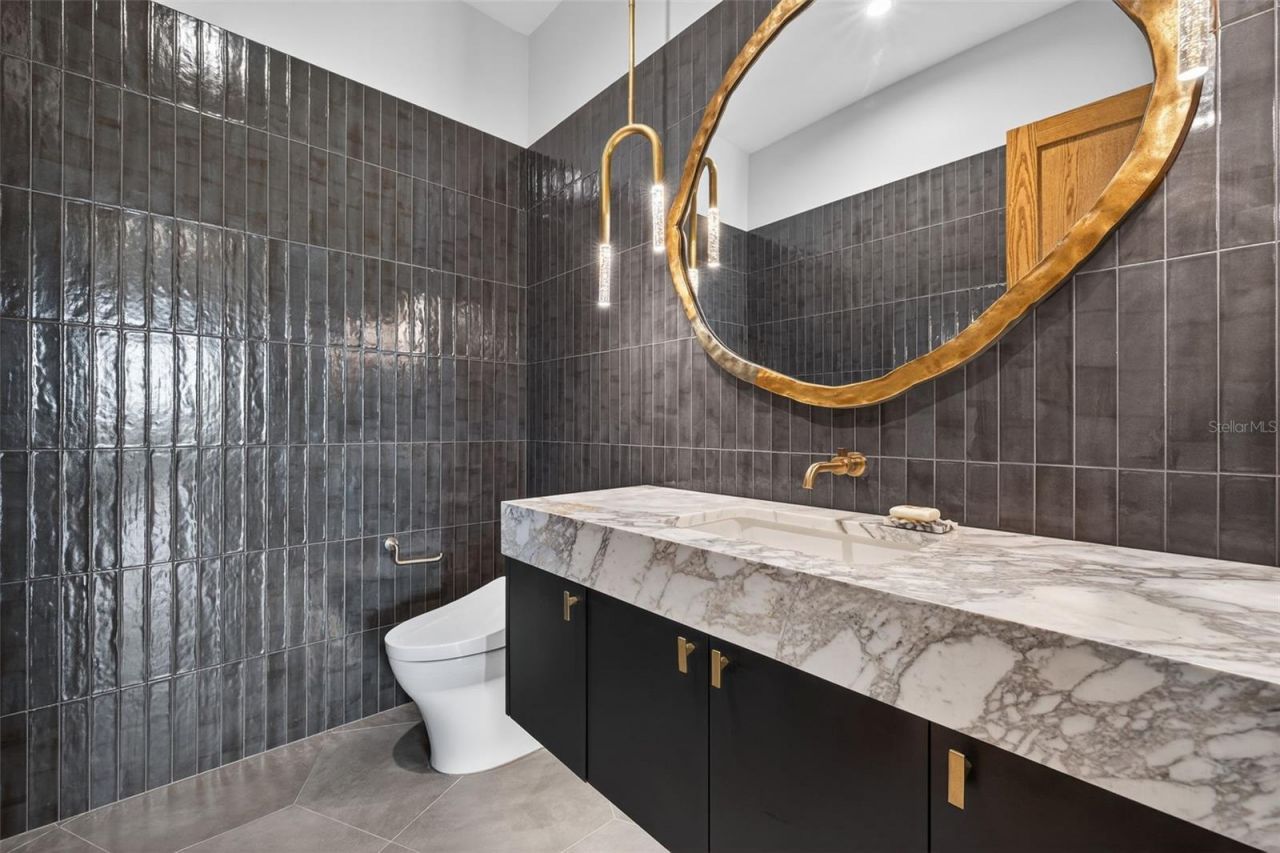 370 Belleair Drive Ne, Saint Petersburg, FL 33704 Photo