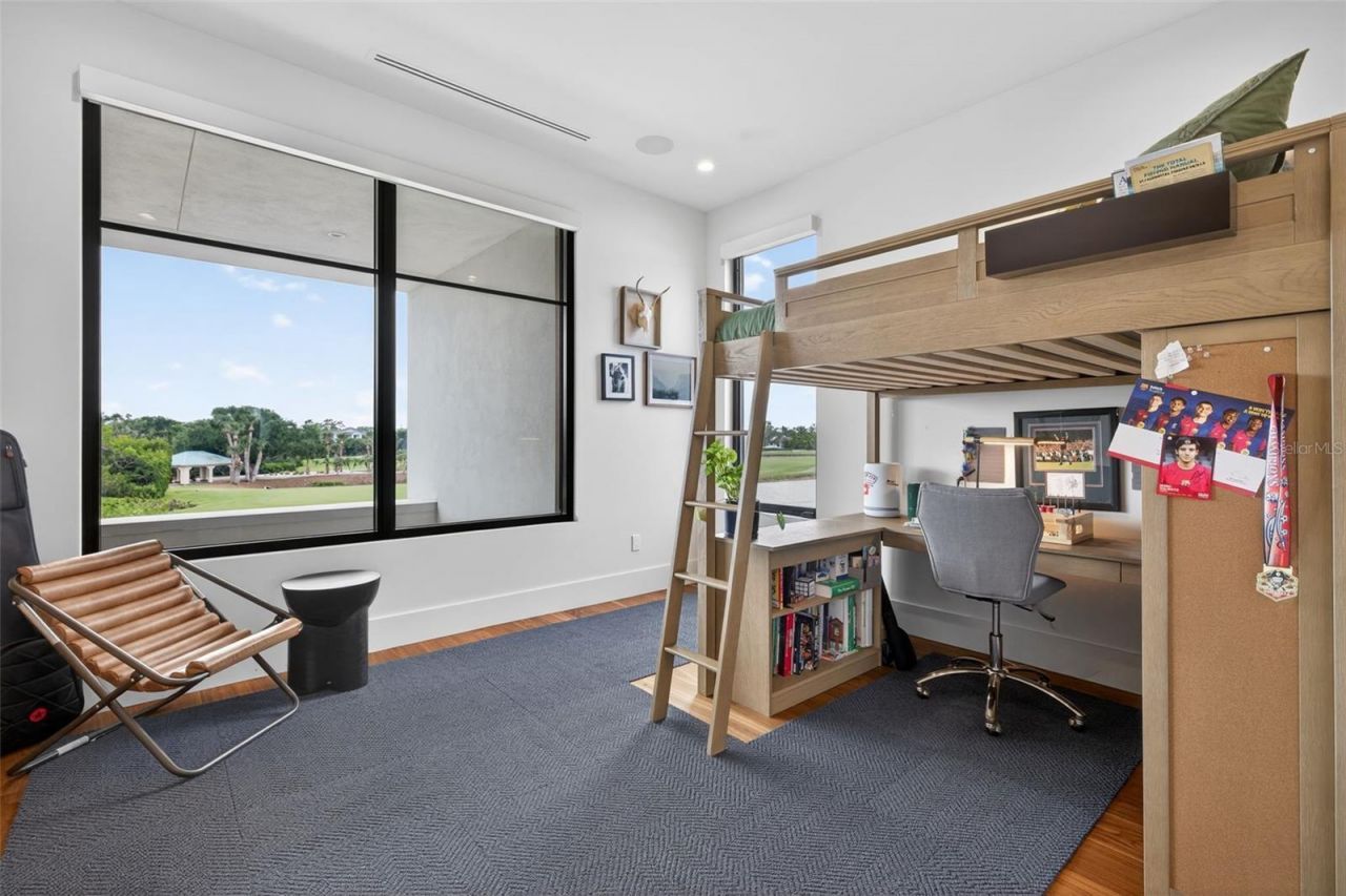 370 Belleair Drive Ne, Saint Petersburg, FL 33704 Photo