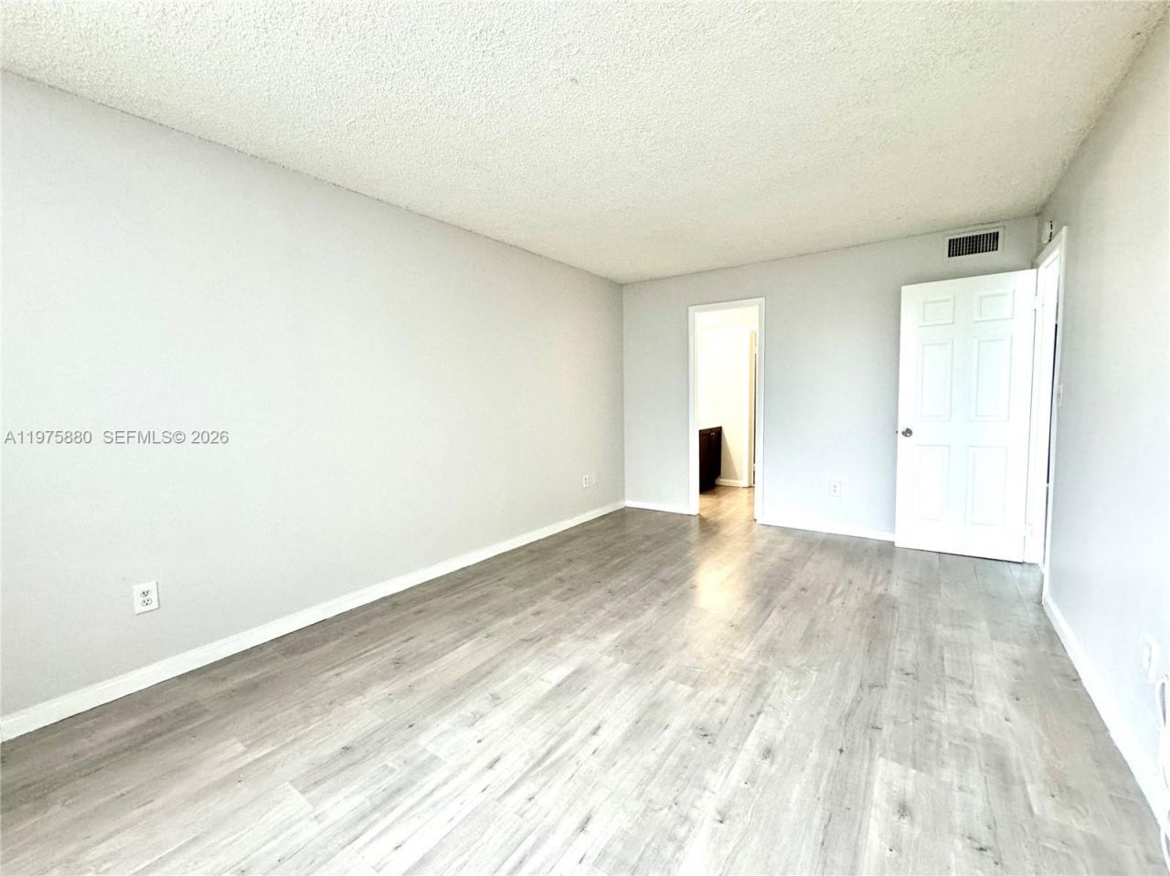 484 NW 165th St Rd, Unit A-411, Miami, FL 33169 Photo