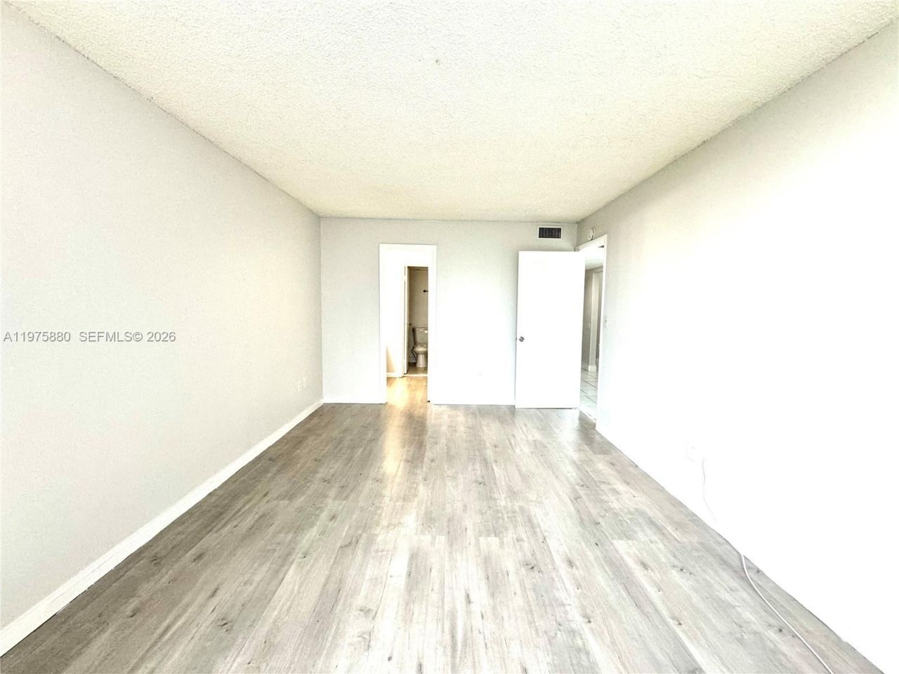 484 NW 165th St Rd, Unit A-411, Miami, FL 33169 Photo