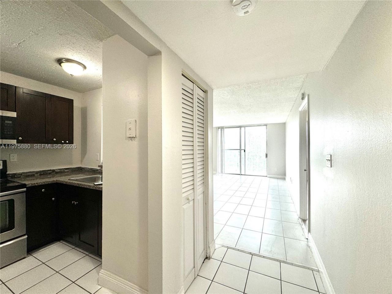 484 NW 165th St Rd, Unit A-411, Miami, FL 33169 Photo