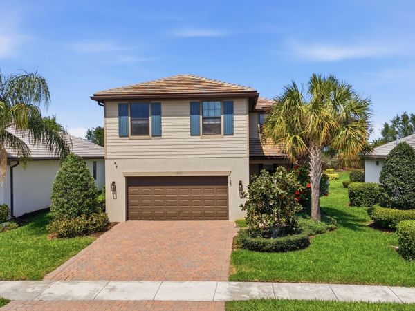 127 SE Courances Drive, Port St. Lucie, FL 34984