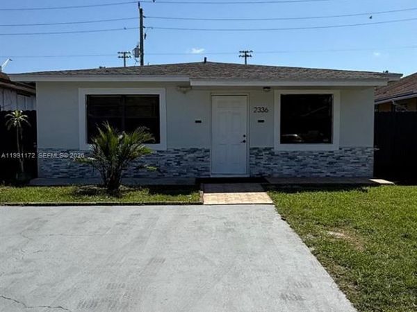 2336 Hope St, Hollywood, FL 33020