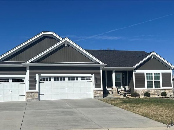 155 Pellins Court , Washington, MO 63090