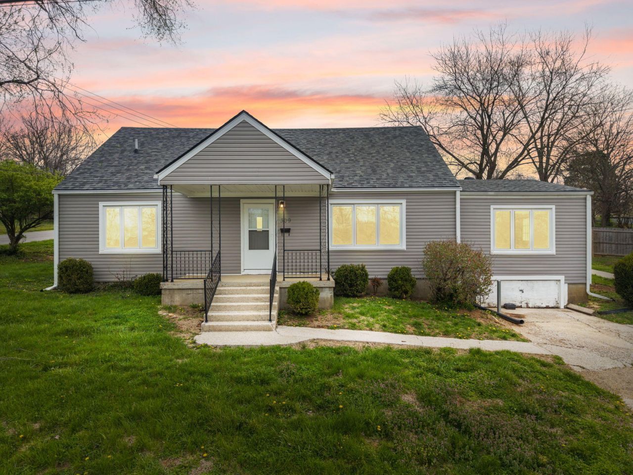 309 Westland Drive, Frankfort, KY 40601 Main Photo