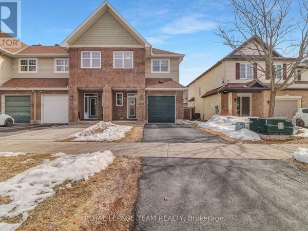 4271 Kelly Farm Drive , Ottawa, ON K1T0A6