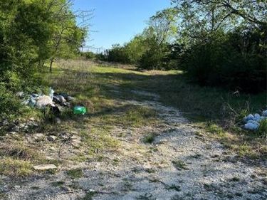 1327 Charlotte Street, Dallas, TX 75211