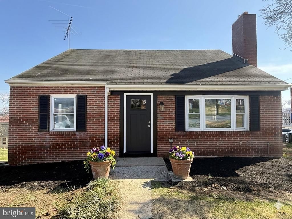 26 MARGARET DRIVE, READING, PA 19609