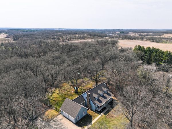 w7939 Territorial Road, Delavan, WI 53115