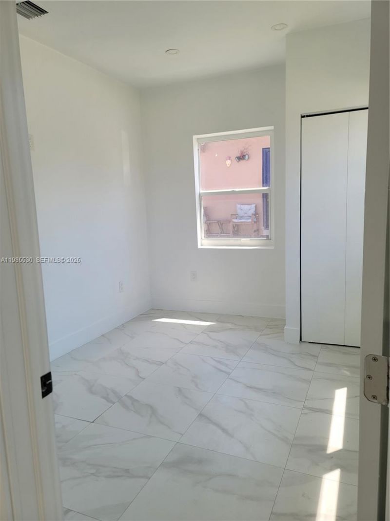 1975 NW 24th Ct , Miami, FL 33125 Photo