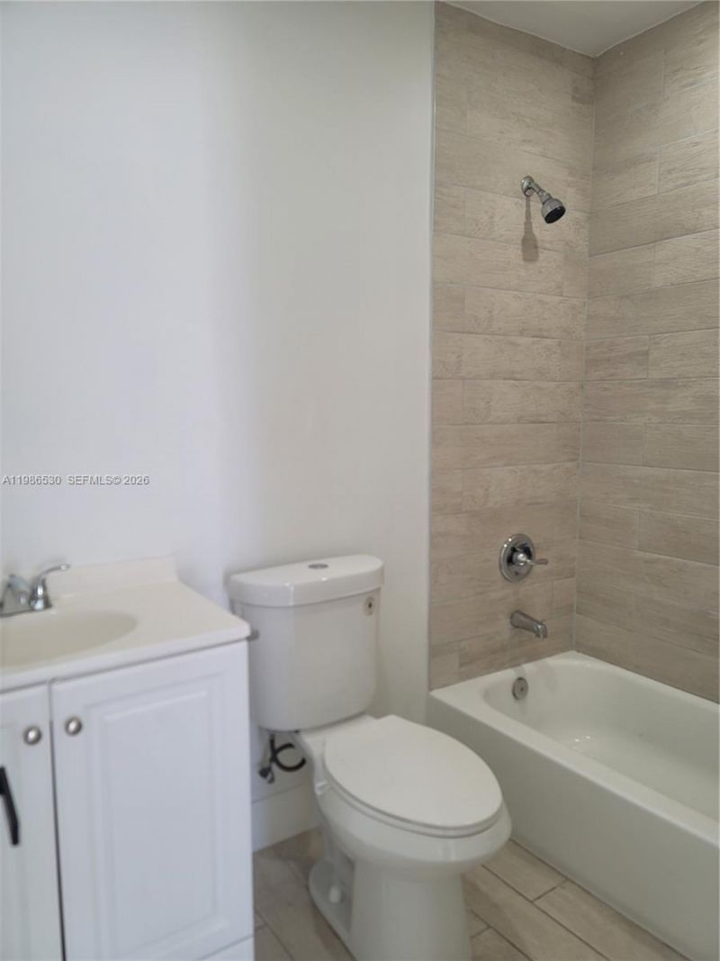 1975 NW 24th Ct , Miami, FL 33125 Photo