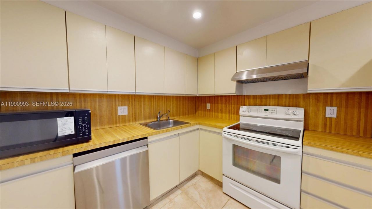 2500 Parkview Dr , Unit 1909, Hallandale Beach, FL 33009 Photo