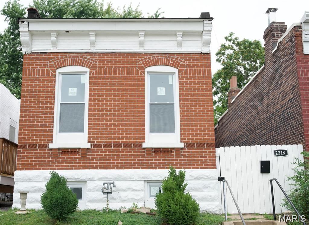 2318 Texas Avenue, Saint Louis, MO 63104 Main Photo