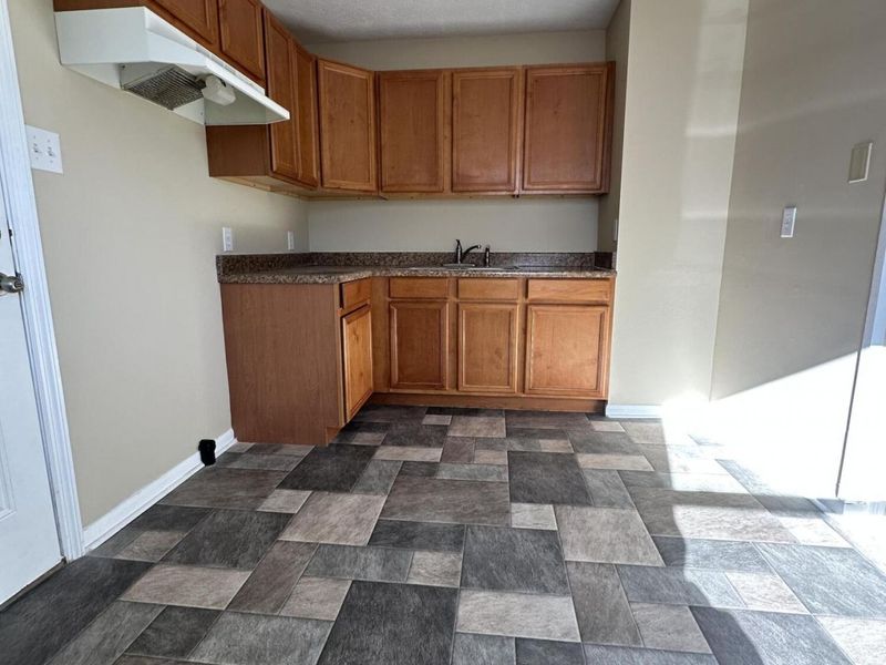 1633 N Sweetbriar Lane, Springfield, OH 45505 Photo 7