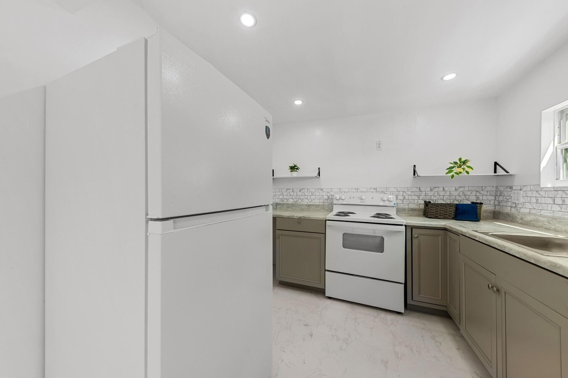 710 N H Street, Lake Worth Beach, FL 33460 Photo