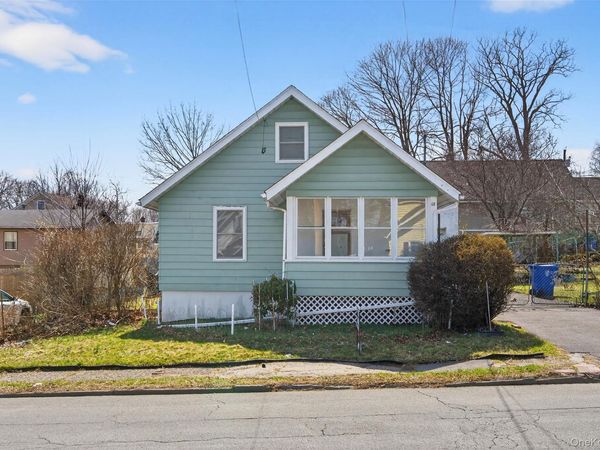 18-20 Bedford Avenue, Middletown, NY 10940