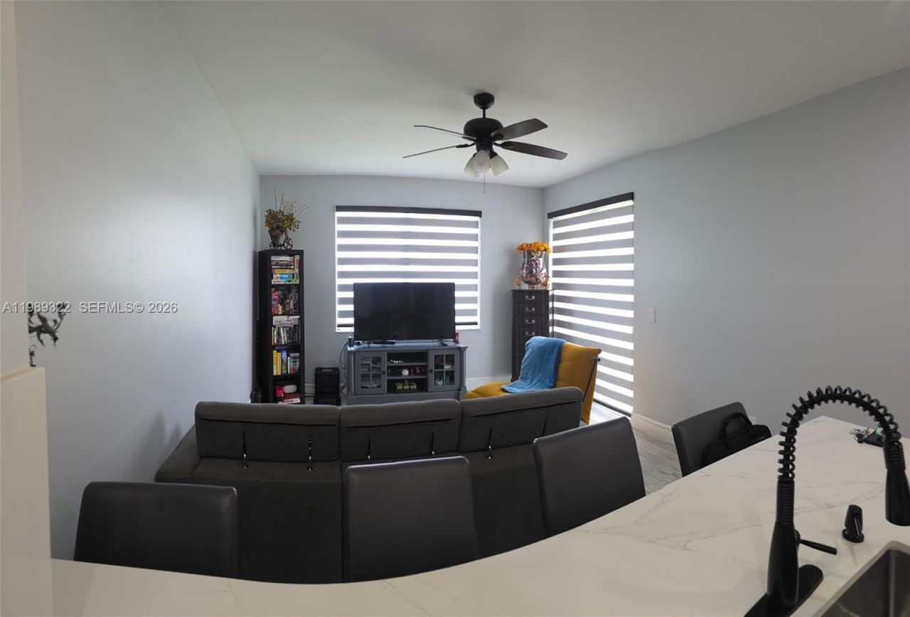 680 NW 159th Ave, Pembroke Pines, FL 33028 Photo