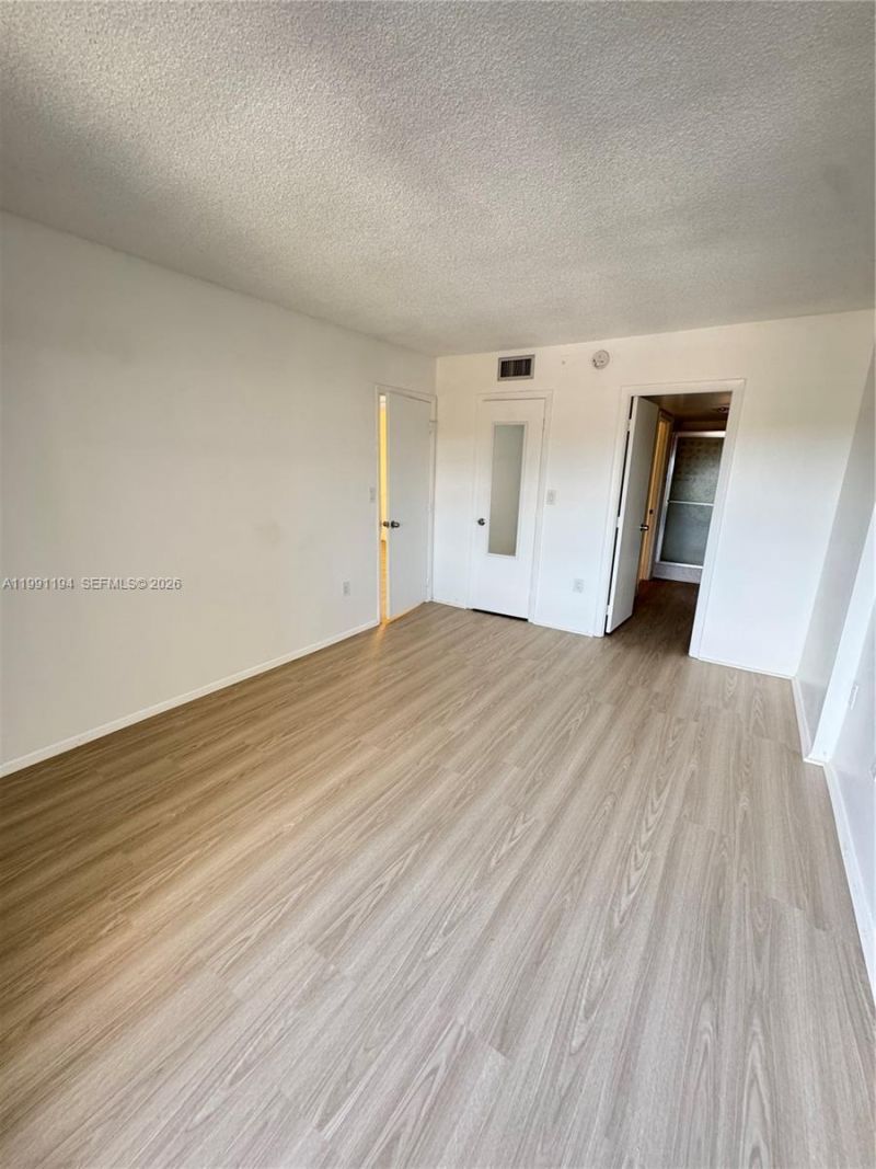 4160 Inverrary Dr , Unit 510, Lauderhill, FL 33319 Photo