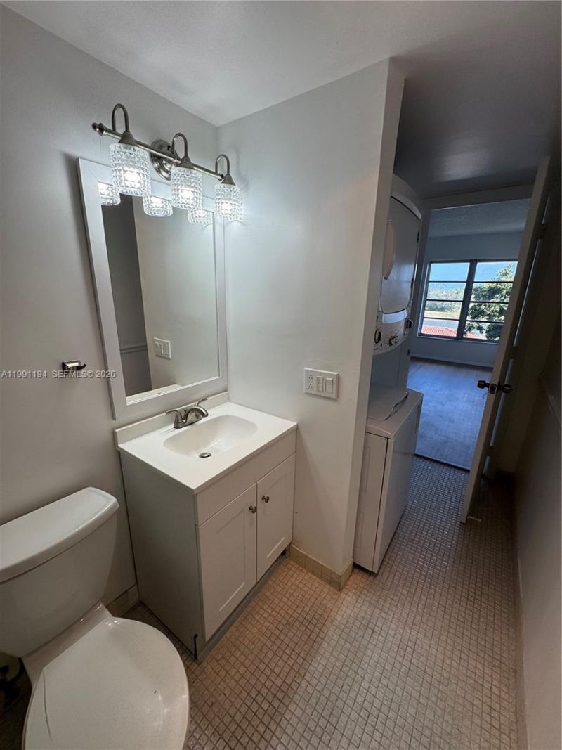 4160 Inverrary Dr , Unit 510, Lauderhill, FL 33319 Photo