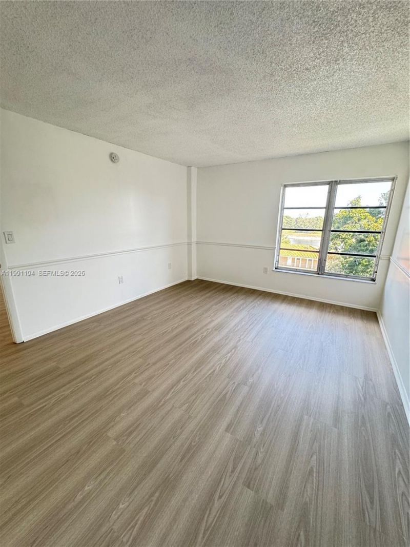 4160 Inverrary Dr , Unit 510, Lauderhill, FL 33319 Photo