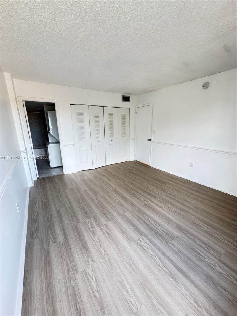 4160 Inverrary Dr , Unit 510, Lauderhill, FL 33319 Photo