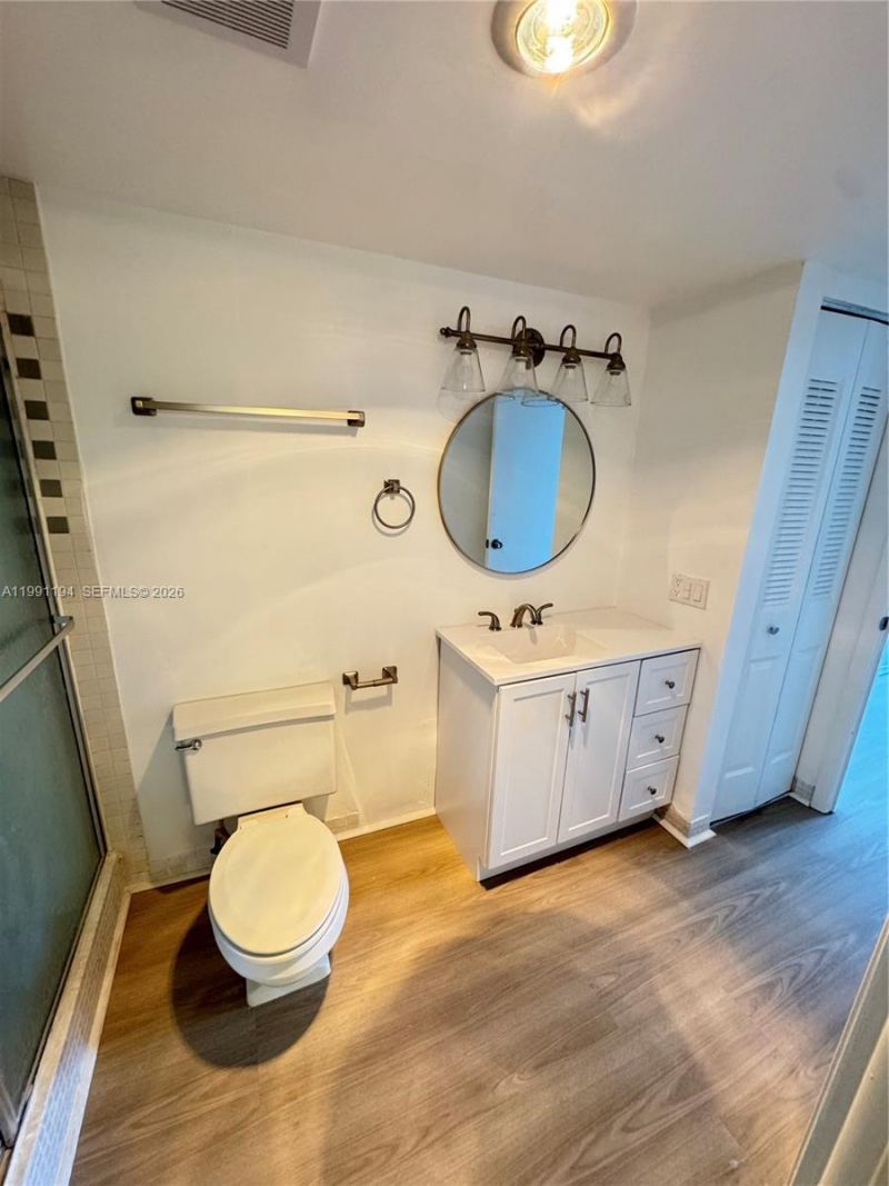 4160 Inverrary Dr , Unit 510, Lauderhill, FL 33319 Photo