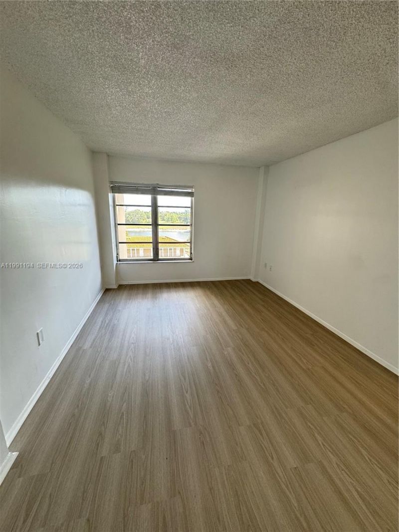 4160 Inverrary Dr , Unit 510, Lauderhill, FL 33319 Photo