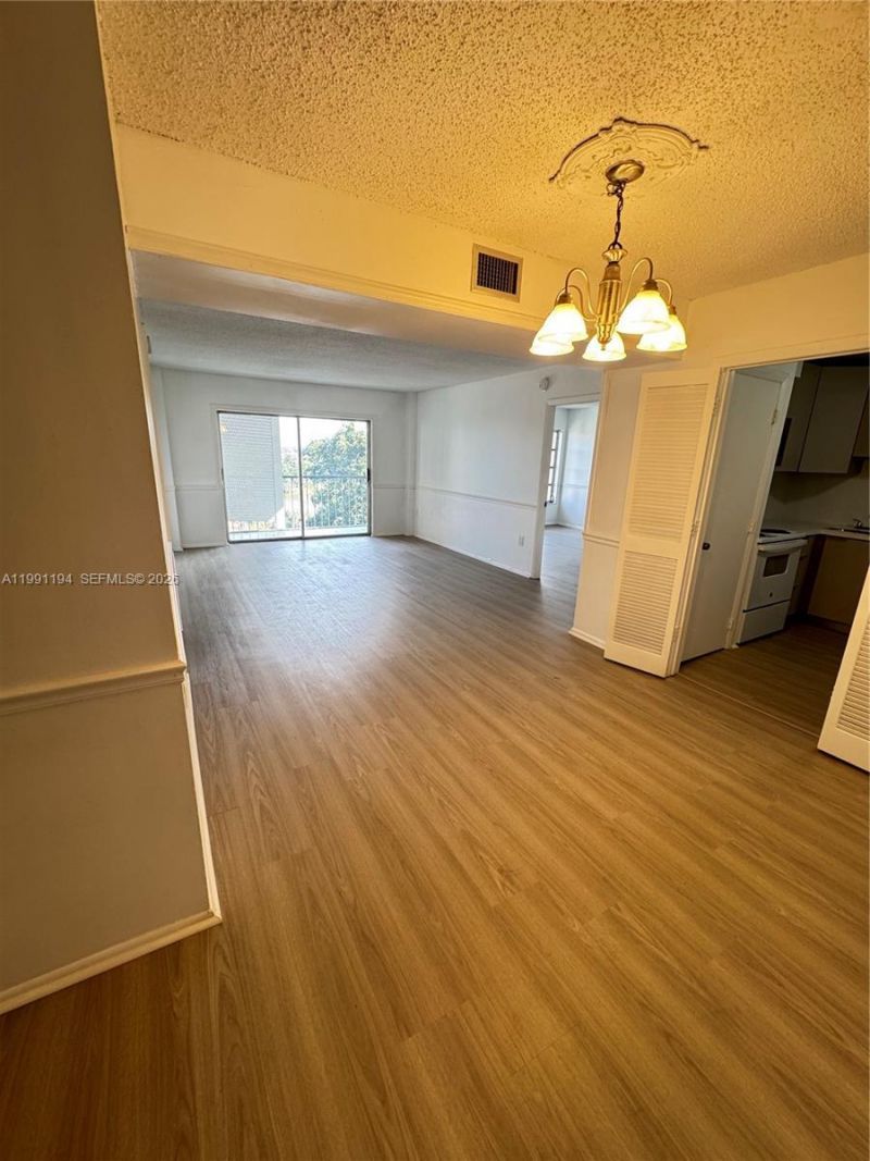 4160 Inverrary Dr , Unit 510, Lauderhill, FL 33319 Photo