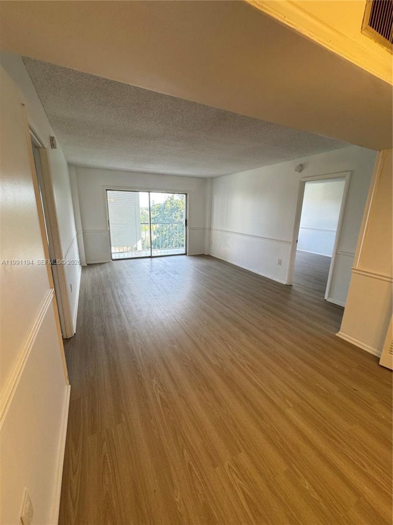 4160 Inverrary Dr , Unit 510, Lauderhill, FL 33319 Photo