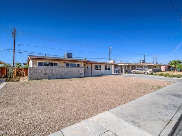 1103 Arrowhead Avenue, Las Vegas, NV 89106