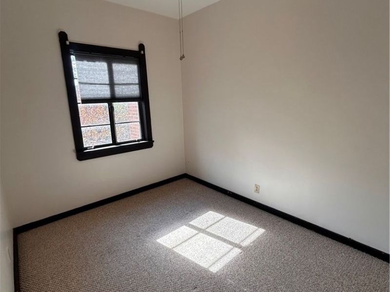 1707 W 31st Place, Cleveland, OH 44113 Photo 4