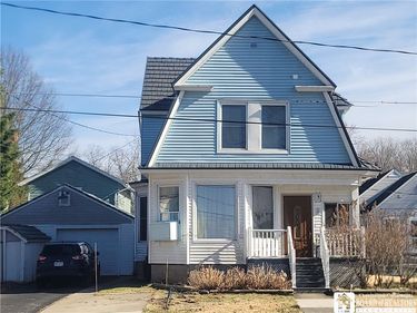 39 Alburtus Avenue, Bemus Point, NY 14712