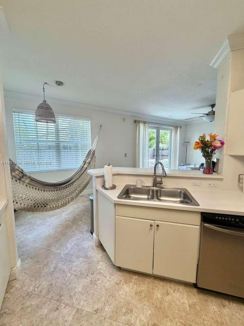 15391 SW 17th Ter, Unit ., Miami, FL 33185 Photo