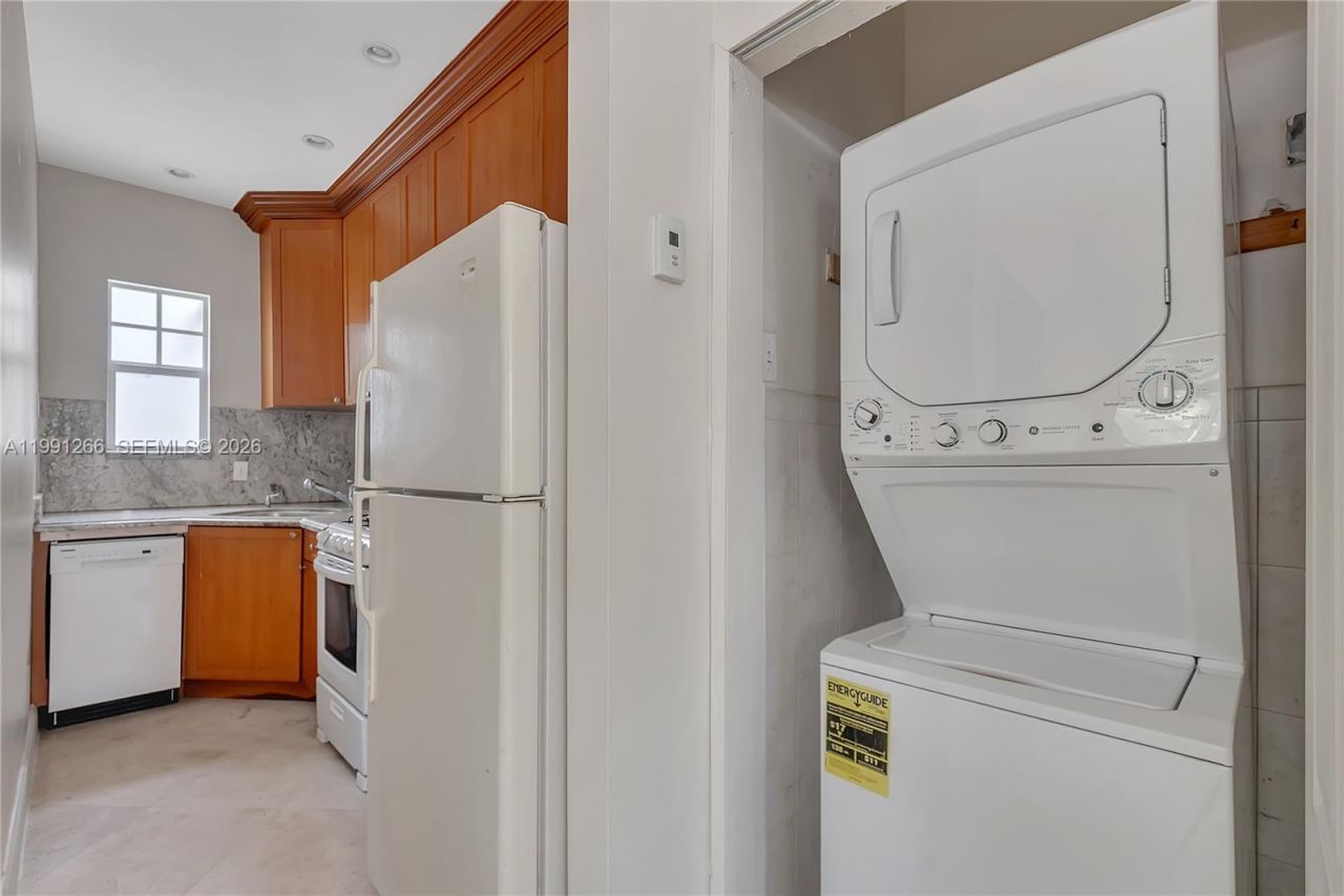 814 Lenox Ave , Unit 8, Miami Beach, FL 33139 Photo